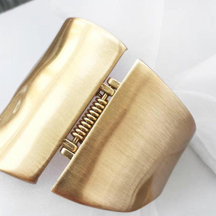 Wide Edge Exaggerated Bangle Fashion Bracelet Vintage Style Premium Jewellery