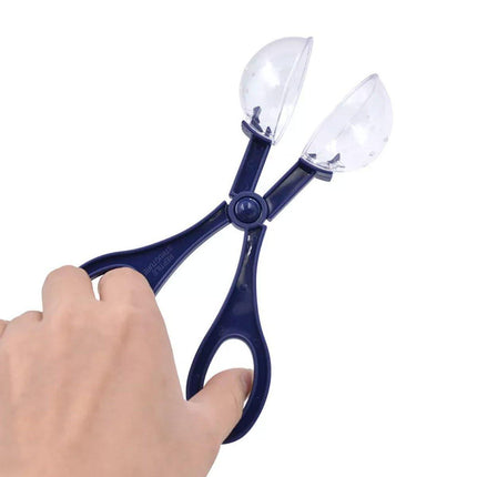 Pet Insect Catching Clip and Poop Clearing Tool for Easy Cleanup and Care