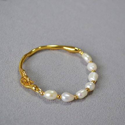 Simple Irregular Freshwater Pearl Necklace and Bracelet Set Elegant Women