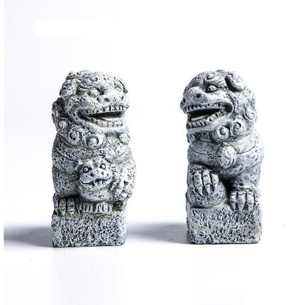 1Pair Elegant Resin Lion Statues Creative Home Decor Coffee Table Ornament Small