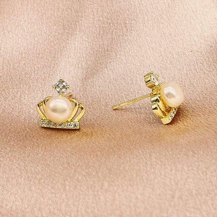 Luxury Crown Imitation Pearl Earrings 5-6mm Needle Studs Elegant Fashion Jewelry