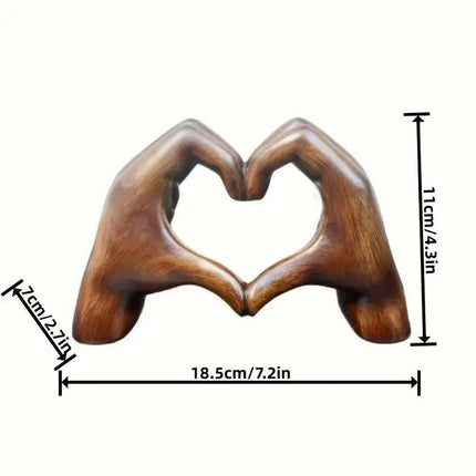 Heart Shaped Resin Statue Decorative Ornament for Living Room Desktop Home Decor