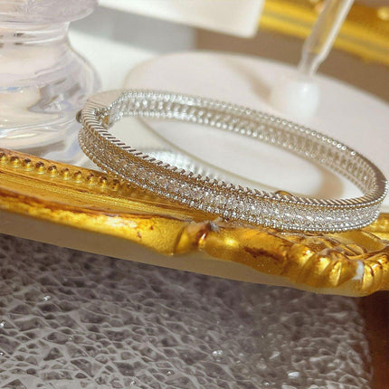 Elegant Oval Bracelet Minimalist Design Luxury Women Fashion Jewelry Gift