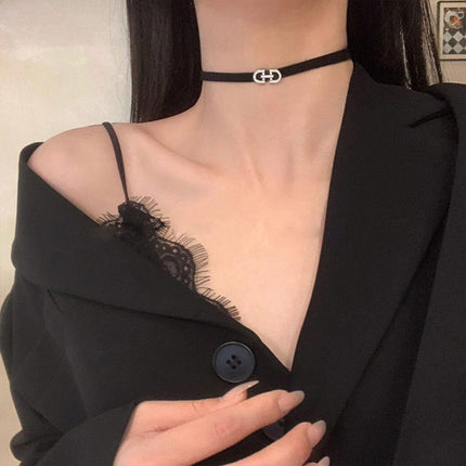 Elegant Black Necklace Simple and Stylish Temperament Jewelry for Women and Girl