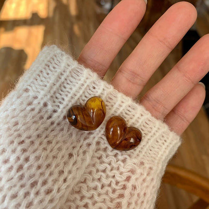 Classic Vintage Amber Heart Shaped Stud Earrings for Women Girls Retro Fashion