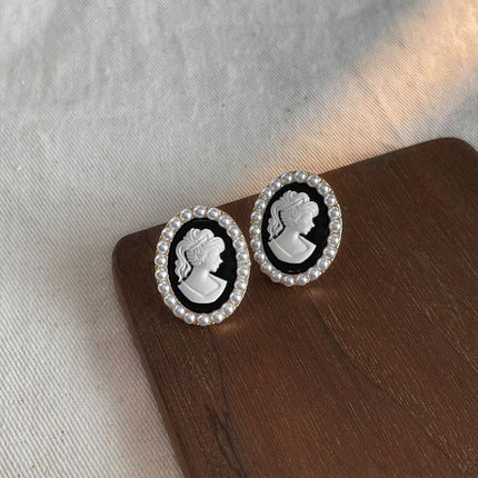 Vintage Black Stud Earrings Women Retro Style Dripping Oil Fashion Jewelry