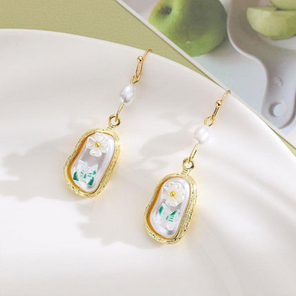 French Vintage Butterfly Flower Baroque Pearl Earrings Elegant High-end Design