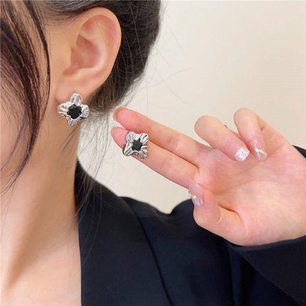 Vintage Black Stud Earrings Women Retro Style Dripping Oil Fashion Jewelry