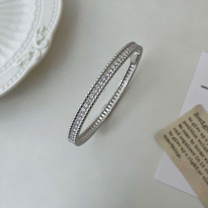 Elegant Oval Bracelet Minimalist Design Luxury Women Fashion Jewelry Gift