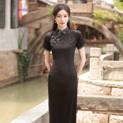 Black Cheongsam Chinese Traditional Above-Knee Dress Split Slim Standing Collar