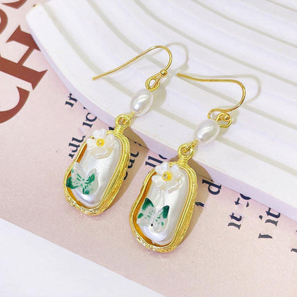 French Vintage Butterfly Flower Baroque Pearl Earrings Elegant High-end Design