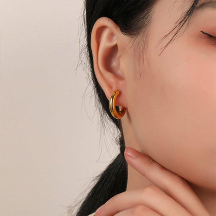Elegant Vintage Pearl Earrings Women Classic Jewelry Fashion Accessories
