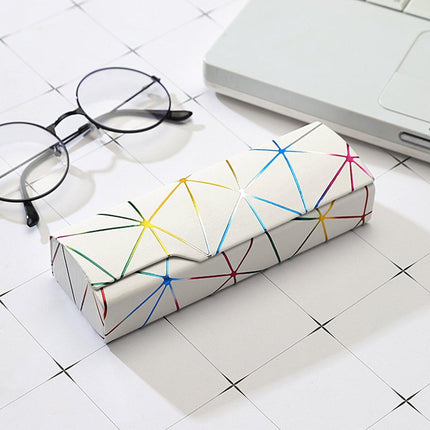 2PCS Lattice Pattern Glasses Case with Snap Closure and Anti-pressure Design