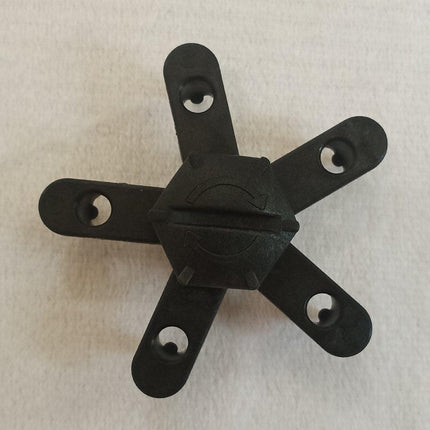 4Set Floor Mat Clips Set of Anti-Slip Fixing Retainers for Car Mats Removable