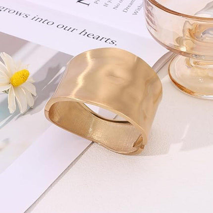 Wide Edge Exaggerated Bangle Fashion Bracelet Vintage Style Premium Jewellery