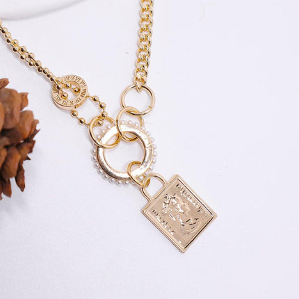 Vintage Gold Necklace Elegant Jewelry Women Classic Beauty Statement Piece