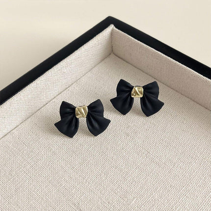 Vintage Black Stud Earrings Women Retro Style Dripping Oil Fashion Jewelry