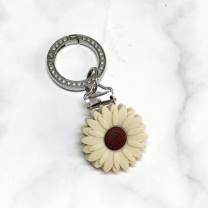 Silicone Daisy Flower Sunflower Brim Clip Anti-Slip Chrysanthemum Cap Holder