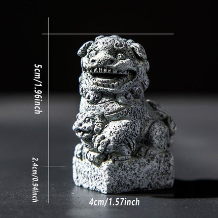1Pair Elegant Resin Lion Statues Creative Home Decor Coffee Table Ornament Small