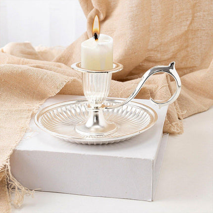 Retro Handheld Candlestick Holder European Style Candle Stand Metal Candlestick