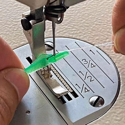 5PCS Plastic Needle Threader Tool for Sewing Machine Quick Lead Garment Sewing