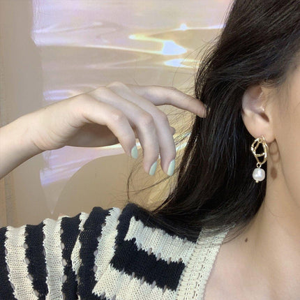 Vintage Baroque Style Imitation Pearl Earrings Women Elegant Fashion Jewelry