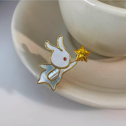 Fashion Unique Shell Rabbit Brooch for Women Versatile Star Accessory Jewelry