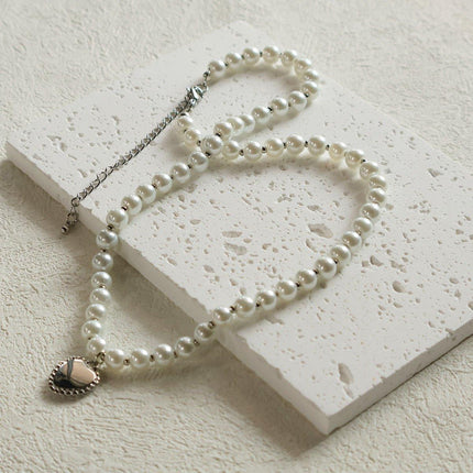Black Heart Pearl Vintage Necklace Elegant Jewelry for Women Fashion Gift
