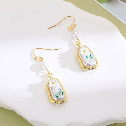 French Vintage Butterfly Flower Baroque Pearl Earrings Elegant High-end Design