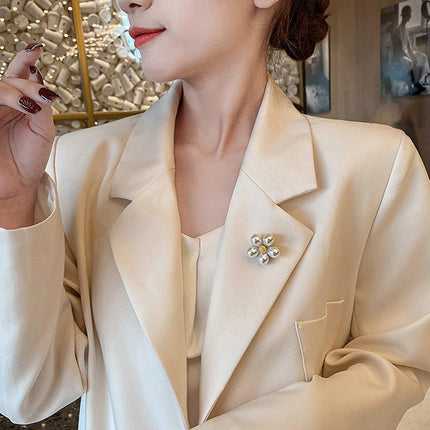 Imitation Pearl Flower Brooch Fashion Corsage Pin Jewelry Accessory Women