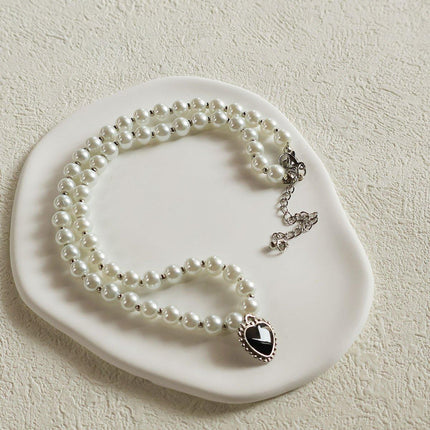 Black Heart Pearl Vintage Necklace Elegant Jewelry for Women Fashion Gift