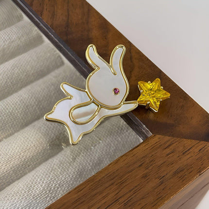 Fashion Unique Shell Rabbit Brooch for Women Versatile Star Accessory Jewelry