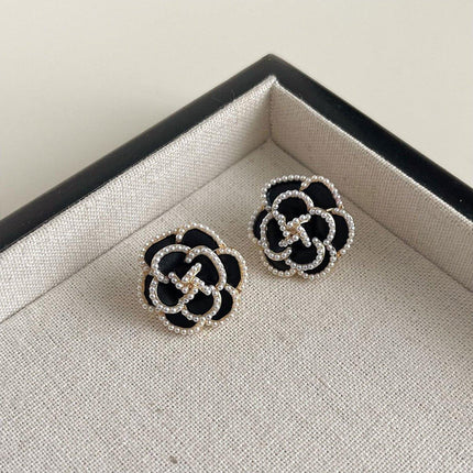 Vintage Black Stud Earrings Women Retro Style Dripping Oil Fashion Jewelry