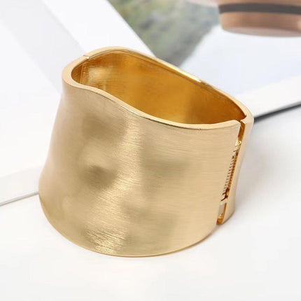 Wide Edge Exaggerated Bangle Fashion Bracelet Vintage Style Premium Jewellery