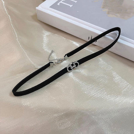 Elegant Black Necklace Simple and Stylish Temperament Jewelry for Women and Girl