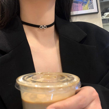 Elegant Black Necklace Simple and Stylish Temperament Jewelry for Women and Girl