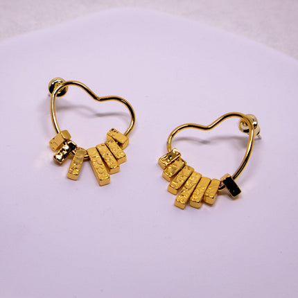 Swinging Textured Long Heart Earrings Elegant Fashion Jewelry for Women Gift
