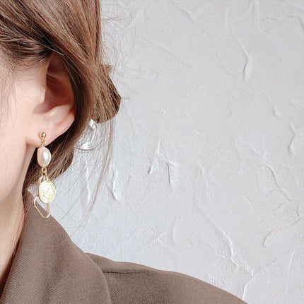 Vintage Baroque Style Imitation Pearl Earrings Women Elegant Fashion Jewelry