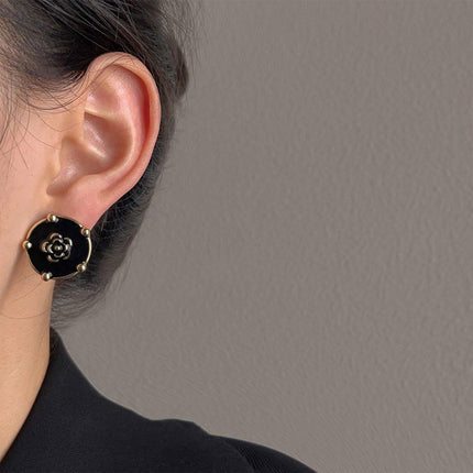 Vintage Black Stud Earrings Women Retro Style Dripping Oil Fashion Jewelry