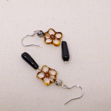Petal Shaped Pearl Earrings For Women Elegant Vintage Style Fashion Jewelry