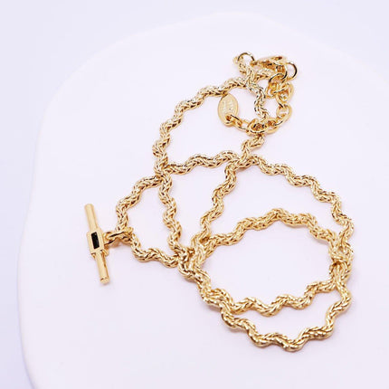 Vintage Retro Style Curved Chain Necklace for Women Fashion Jewelry Accessory