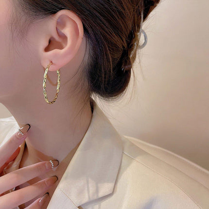European American Fashion Statement Large Hoop Earrings Classic Retro Jewelry