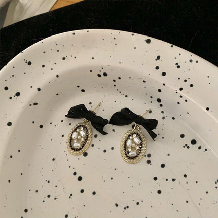 Vintage Oval Earrings Women Black Bow Elegant Jewelry Fashion Accessories