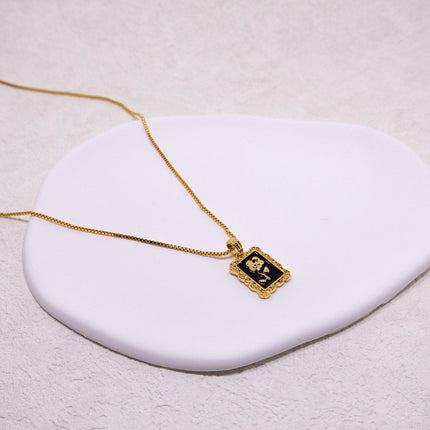 Vintage Black Flower Necklace for Women Fashion Pendant Necklace Elegant Jewelry