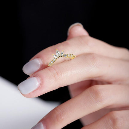 Fashion Oval Ring Simple Elegant Design Jewellery for Women Stylish Accessories