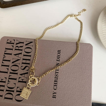 Vintage Gold Necklace Elegant Jewelry Women Classic Beauty Statement Piece