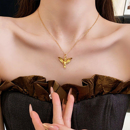 Elegant Zircon Angel Necklace Retro Fashion Clavicle Chain Luxury Jewelry