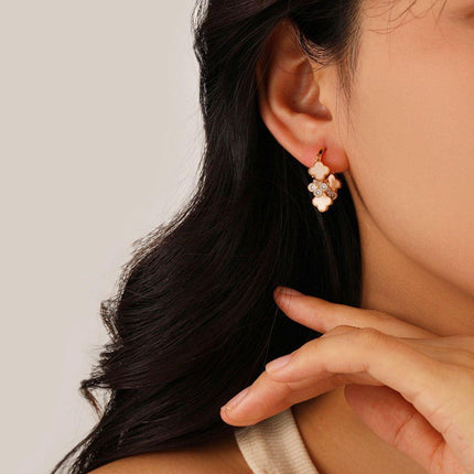Original Fashion Simple Zircon Four-leaf Clover Earrings Luxury Elegant