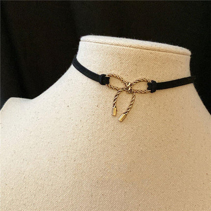 Charming Black Bow Necklace Stylish Jewelry for Women Adjustable Pendant Gift