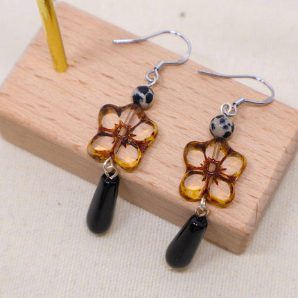 Petal Shaped Pearl Earrings For Women Elegant Vintage Style Fashion Jewelry